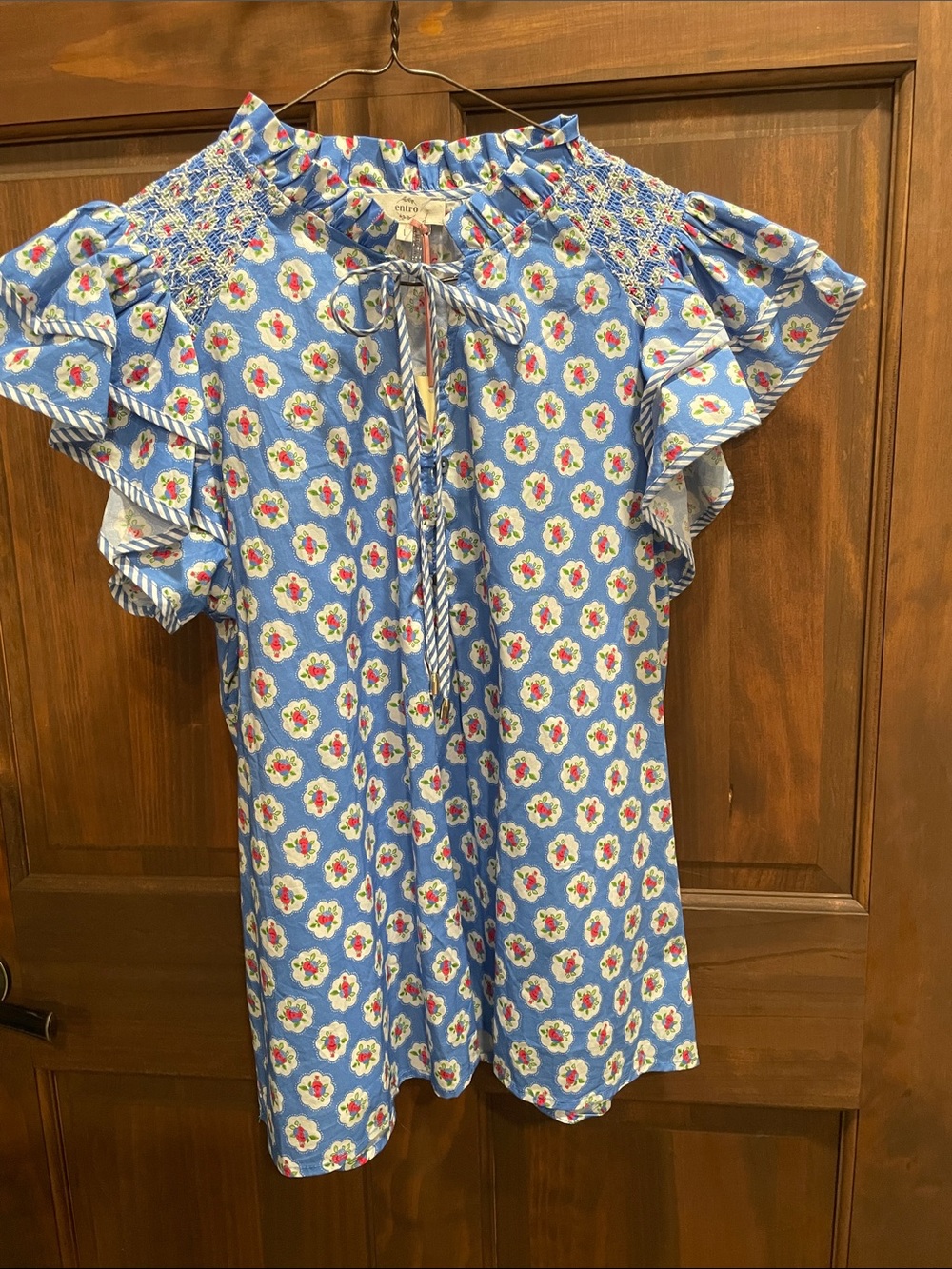 entro Blue Floral Ruffle-Sleeve Blouse